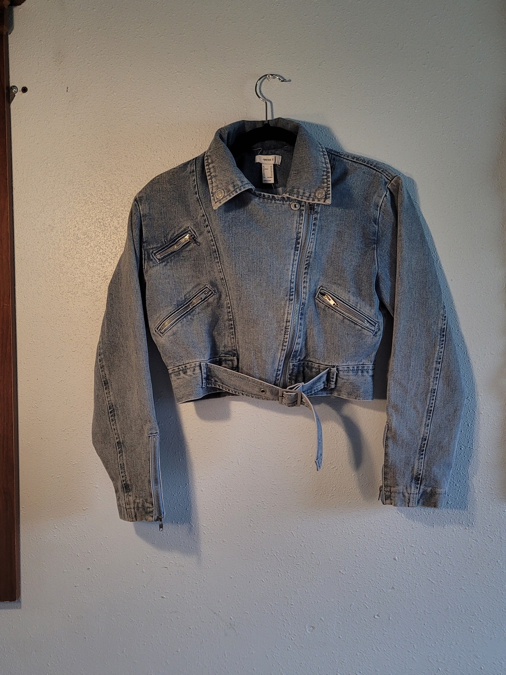 Forever 21 Light Blue Cropped Denim Jacket with Belt